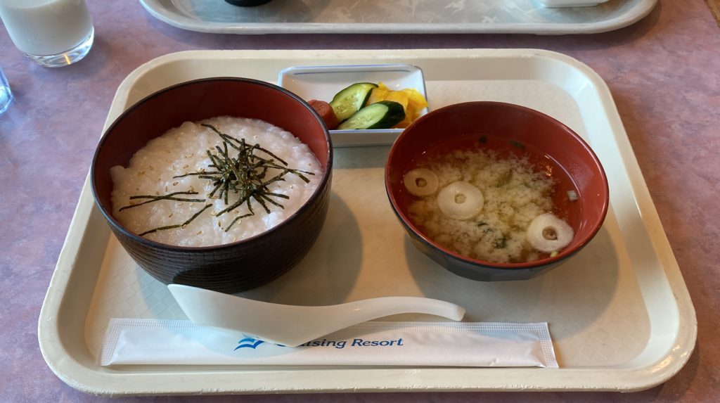 新日本海フェリーらいらっく　朝食おかゆ定食