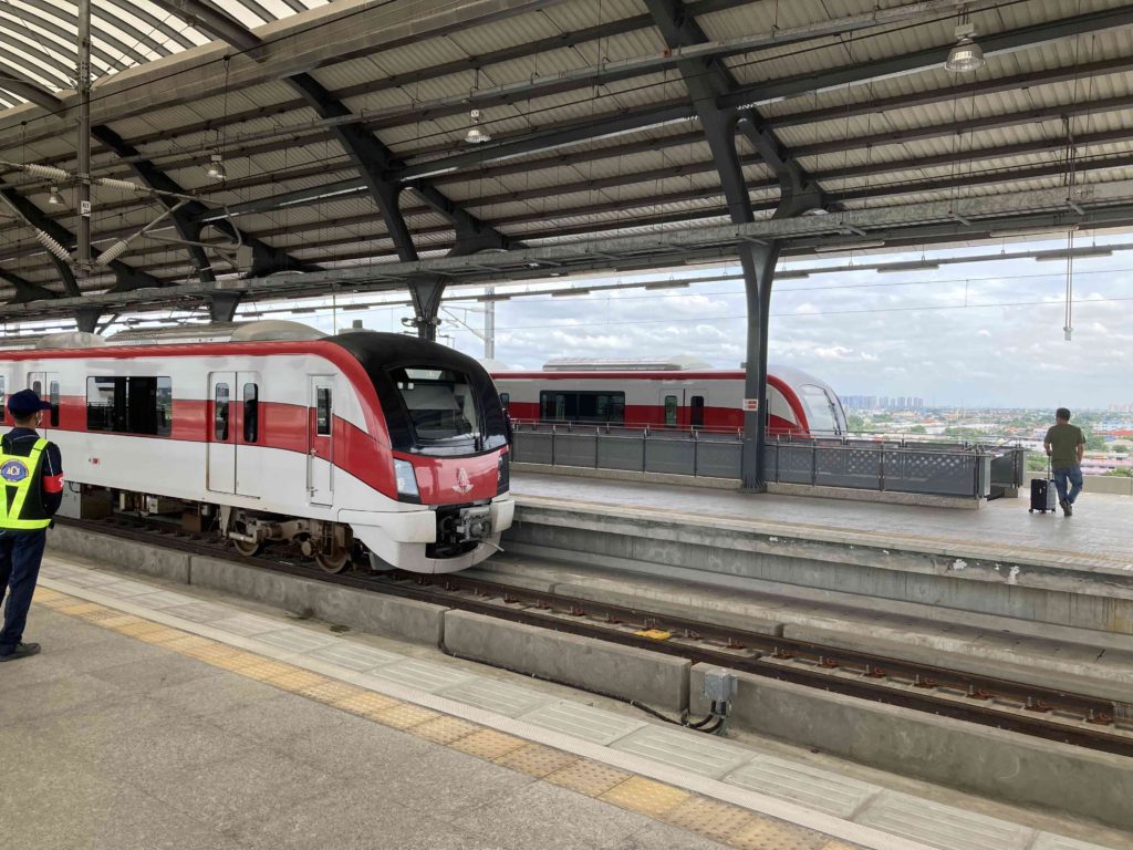 バンコクの新路線SRT RED LINE（レッドライン）