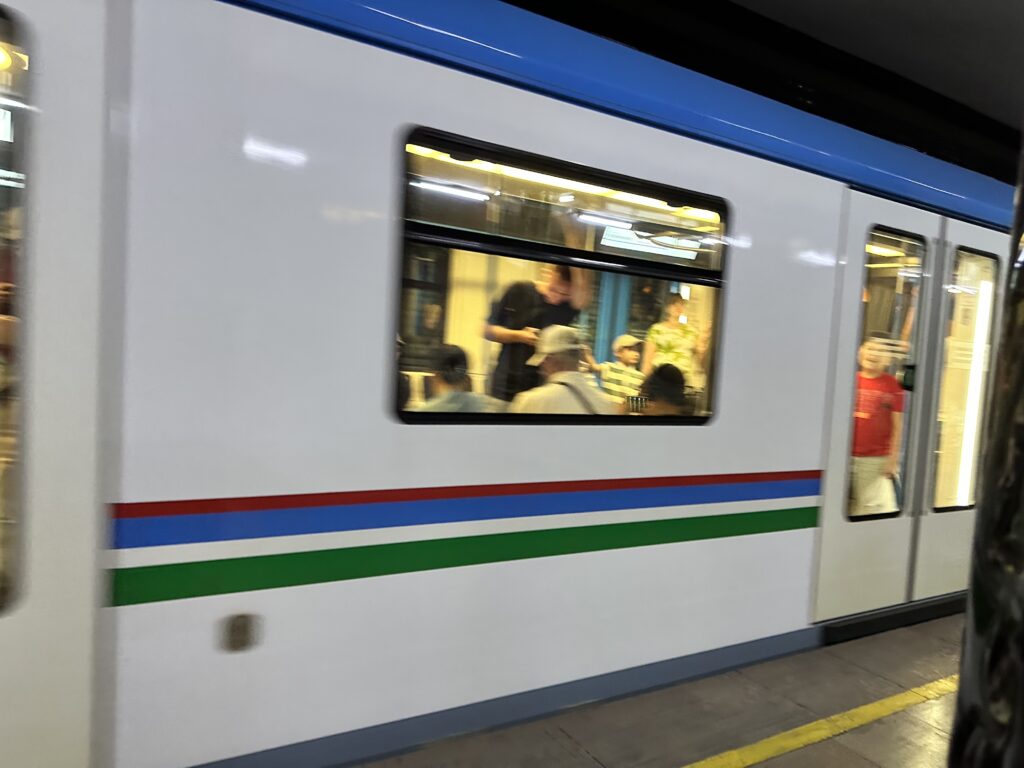タシュケント地下鉄の最新車両